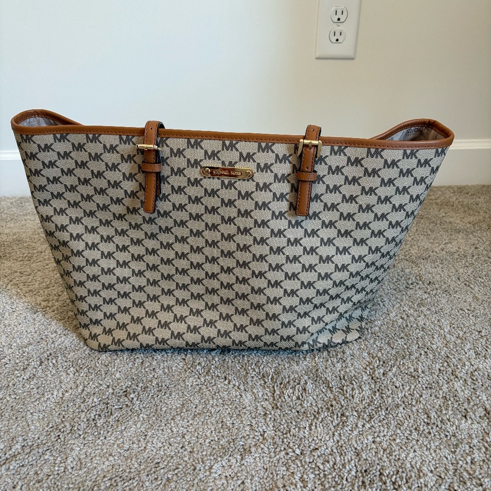 Michael Kors Monogram Brown Extra Large Tote Bag